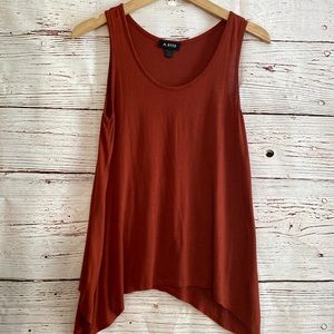 Woman’s flowy A. BEYER Tank Rust size Medium